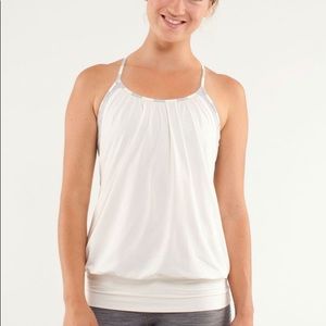 Lululemon No Limit Tank Top in Gray/Cream (Size 4)